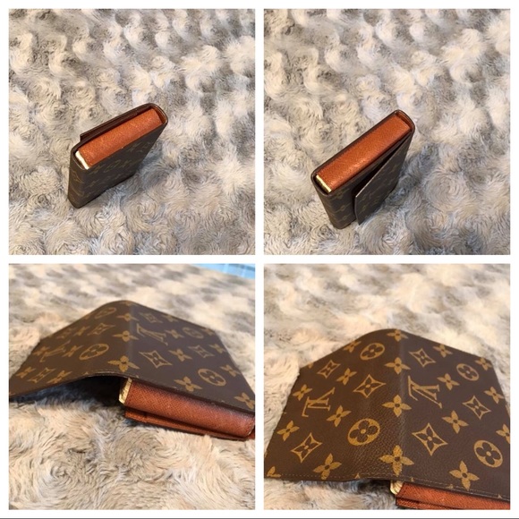 Authentic LV Card Case w/ 2 Sets of Playing Cards - Picture 4 of 7